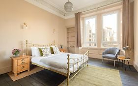 Beautiful&spacious two bed apartment